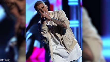Justin Bieber Blasts Fans at Billboard Music Awards