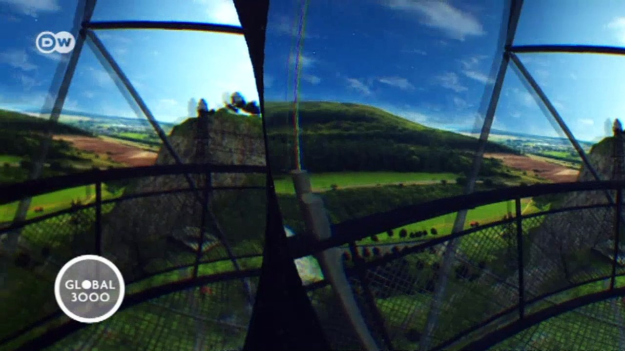 More empathy through virtual reality | Global 3000