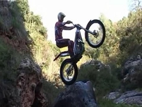 Moto Trial - Adam Raga