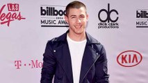 (VIDEO) Nick Jonas Looks DAPPER Arriving at Billboard Music Awards 2016