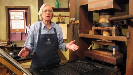 Impression d'un texte sur la première presse Gutenberg vielle de plusieurs centaines d'années !