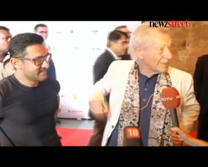 Amir Khan,Kangana Ranaut Walked Red Carpet Of Mami Conclave!!