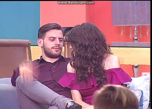 Adriana si Valentin putin suparat pe pauza de publicitate 24.05.2016 mpfm 5