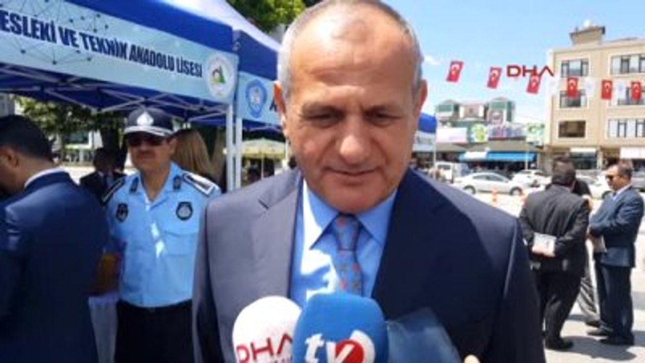 Düzce Faruk Özlü? Nün Bakan Olması Memleketi Düzce? de Sevinç Yarattı