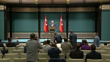 Başbakan kabineyi açıkladı