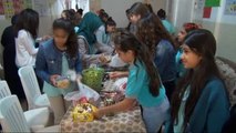 Reyhanlı Ortaokul Öğrencileri, Suriyeli Yetimleri Sevindirdi
