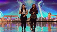 Avec une puissance vocale extraordinaire, ce duo mère-fille épate les juges ainsi que le public