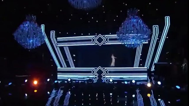 Filtrado el increíble dueto censurado de Aguilera con Whitney Houston