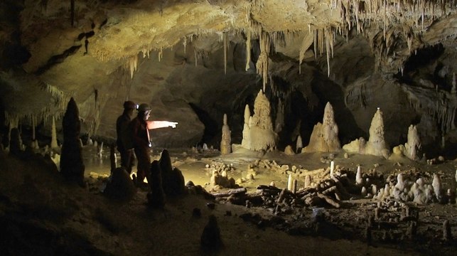 Cave Structures Shed New Light on Neanderthals