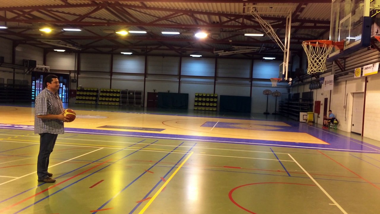 Alain Bernard aux lancers francs