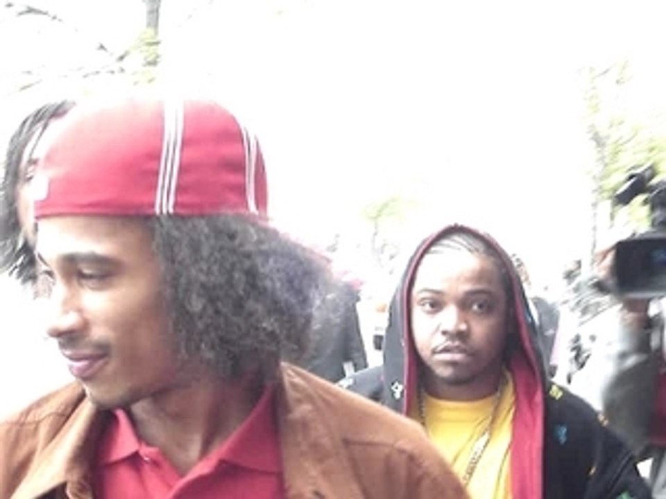 Bone Thugs N Harmony Arriving At The 'I Hip Hop' Music Store