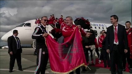 Duel i heshtur? - Top Channel Albania - News - Lajme