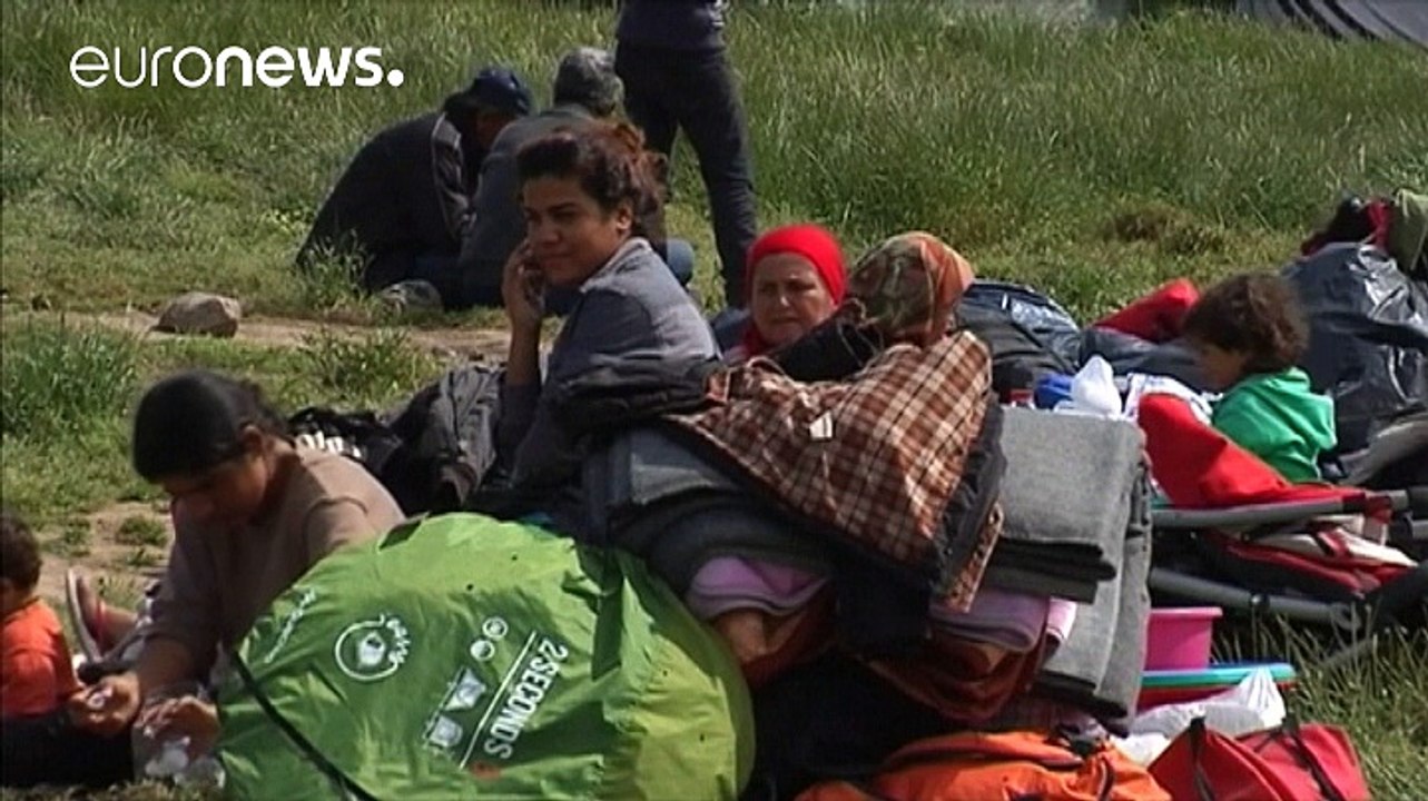 Räumung des Flüchtlingscamps von Idomeni friedlich begonnen