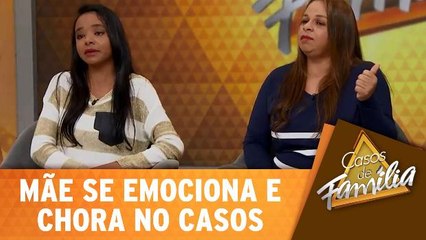 Convidada se emociona e chora no Casos!