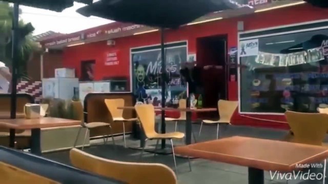 Прикол дня Араб и сумка) И смех и грех - YouTube