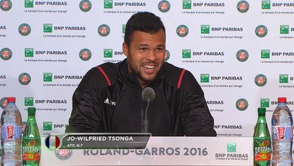 Roland-Garros - Tsonga sur sa tenue zébrée : "J'aime mon look”