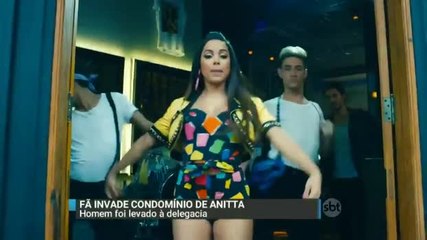 Fã tenta invadir casa da cantora Anitta no Rio de Janeiro