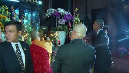 Obama visits Ho Chi Minh and Jade Pagoda while in Vietnam
