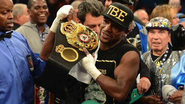 Aljamain Sterling ready to throw his hat into the ring with Mayweather