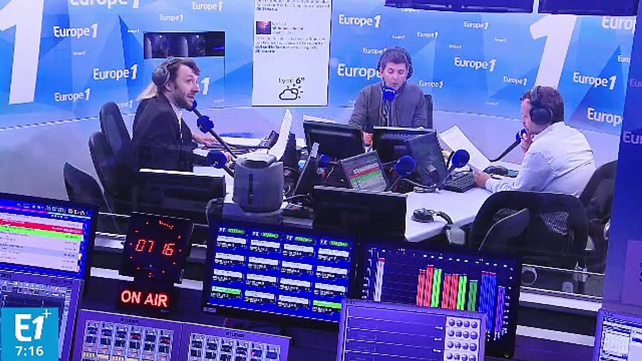 François Hollande droit dans ses bottes et la menace de Total : les experts d'Europe 1 vous informent