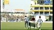 Hilarious test match incident, Richardson screaming