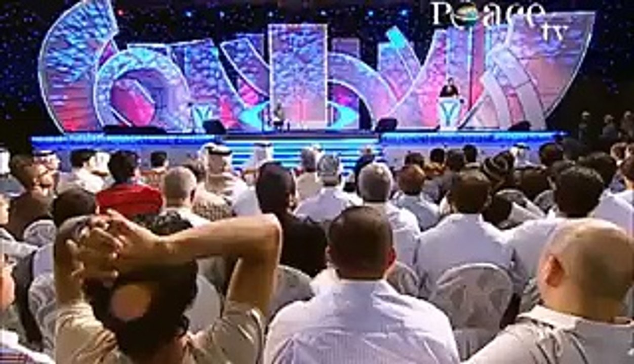 A beautiful Non Muslim Sister Accepts Islam- Dr Zakir Naik