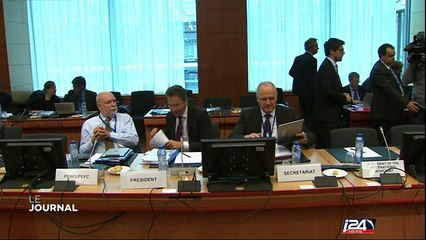 Grèce: accord de la zone euro sur un nouveau prêt et sur la dette
