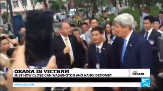 Obama, who can feel far removed from everyday : forges strong personal connection with people