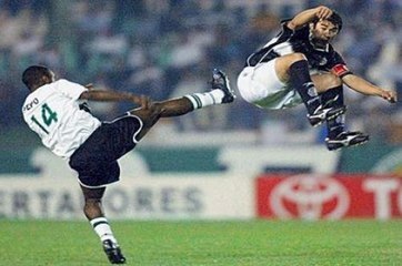 Драки в футболе  ИЗБИЕНИЯ АРБИТРОВ  Fight in football, BEATING up REFEREES