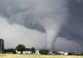 Dramatic Footage Shows Huge Tornado Near Dodge City, Kansas