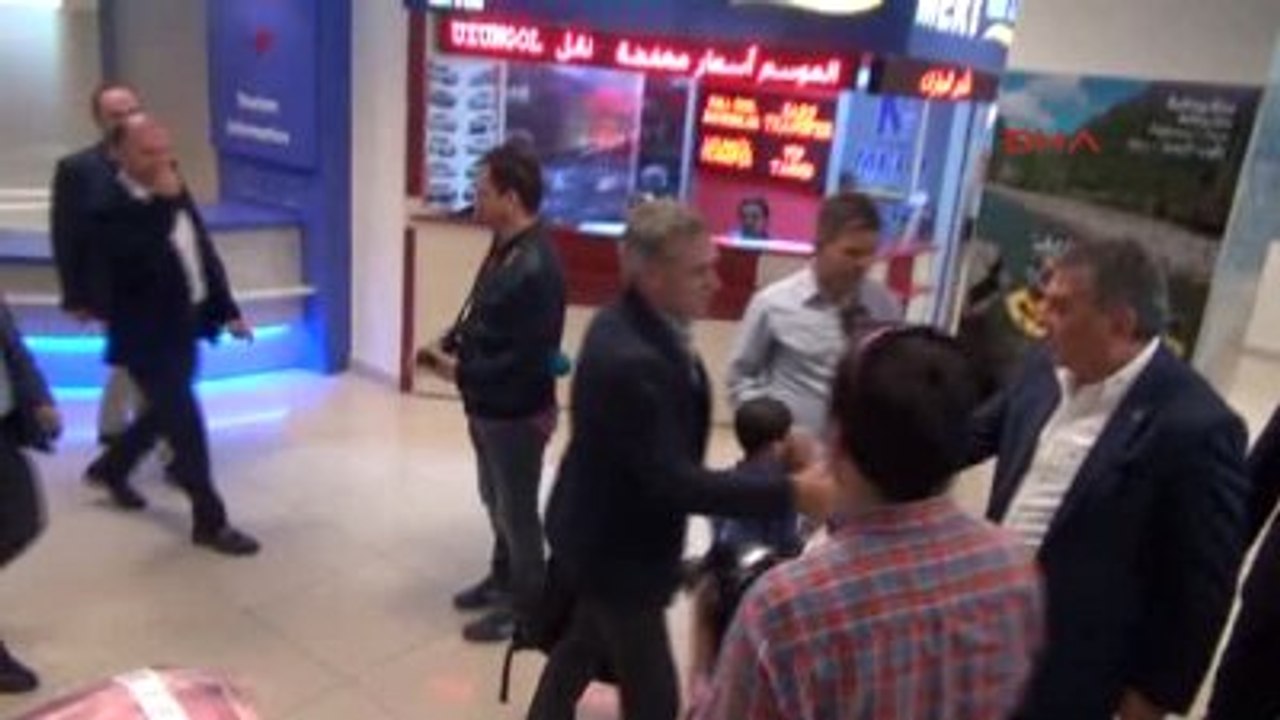 Ersun Yanal Trabzon'da