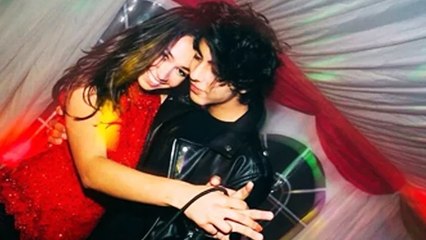 Shahrukh's Son Aryan PARTIES Hard With HOT Girls