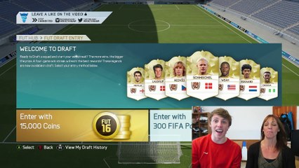 MY MUM BUILDS AN INSANE FUTDRAFT - FIFA 16