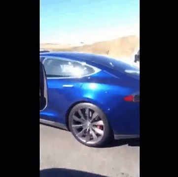 Tesla Driver caught Sleeping at the Wheel while on Autopilot