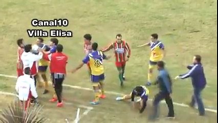 Argentine Michael Favre dies after catching knee to the head in freak on-pitch accident