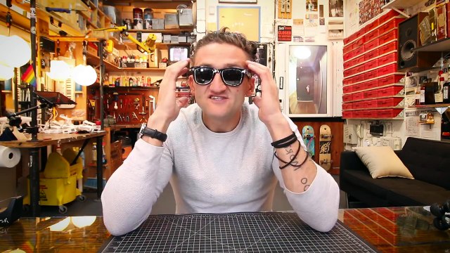 What NOT to Wear on an Airplane