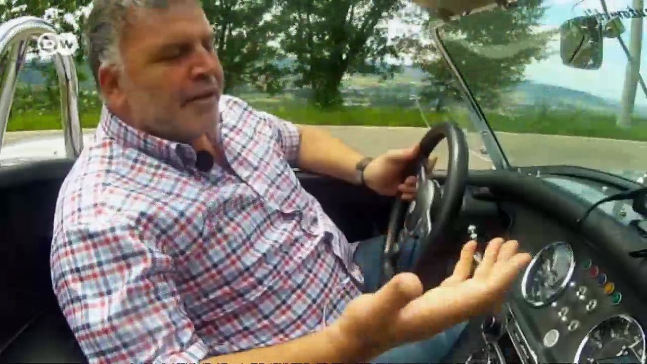 Con estilo: AC Cobra Shelby 427 Mark VI | Al volante