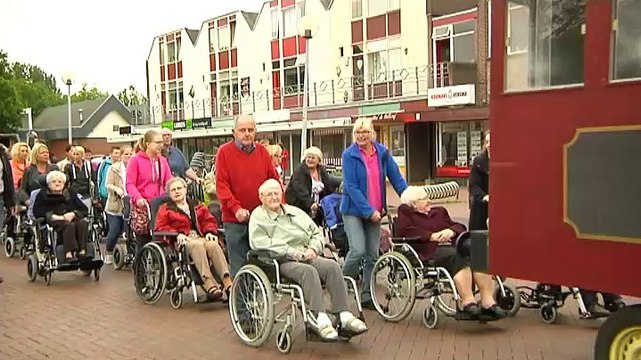 Bewoners van woonzorgcentrum De Molenhof verhuizen: Dat vind ik helemaal niet erg - RTV Noord