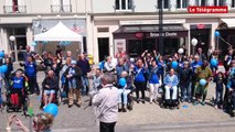 Brest. Sclérose en plaques : un flash mob tout en bleu