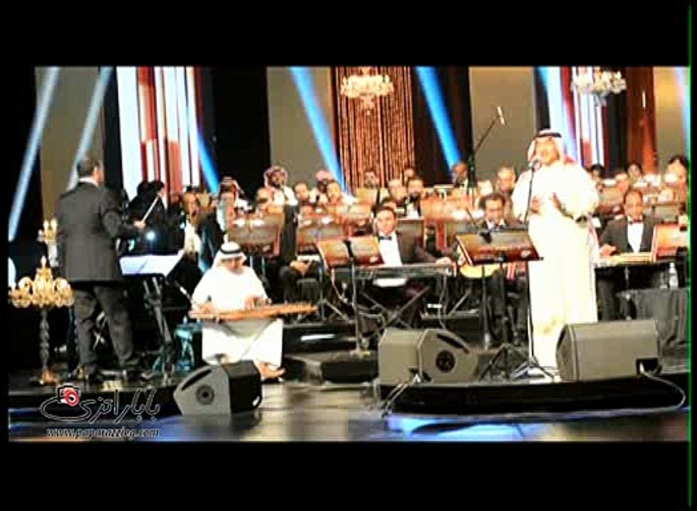 الفنان محمد عبده يبدع في غناء "روحي فداه"