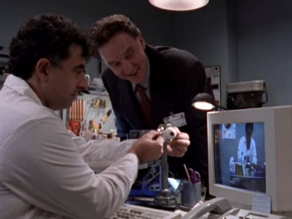 The Outer Limits ( 1995-2002 )  S01E03 - Valerie 23
