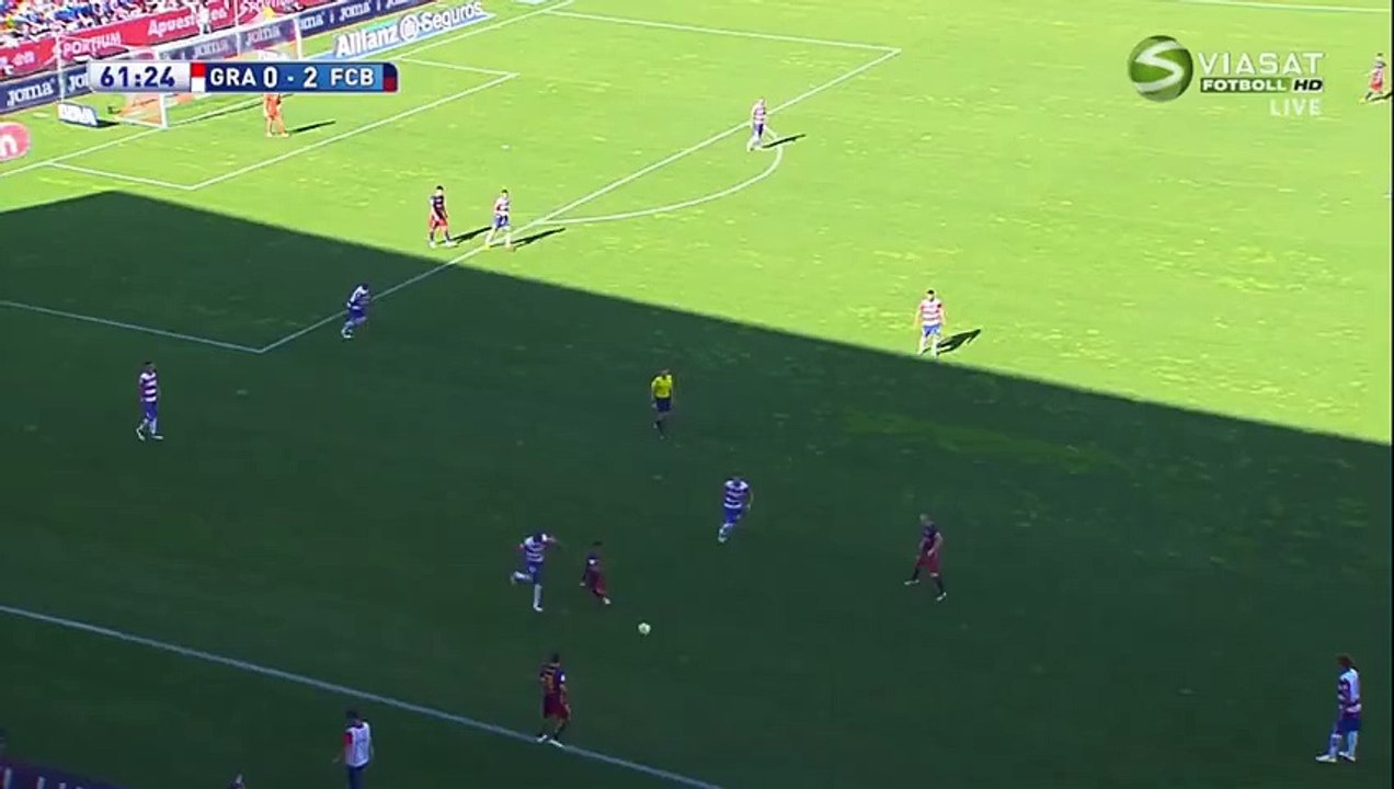 Neymar nutmegs and then fight with Ruben Perez