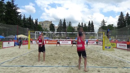 NED vs LAT 2-0 1er set Brouwer/Meeuwsen vs Plavins/Regza (21-16, 21-18)