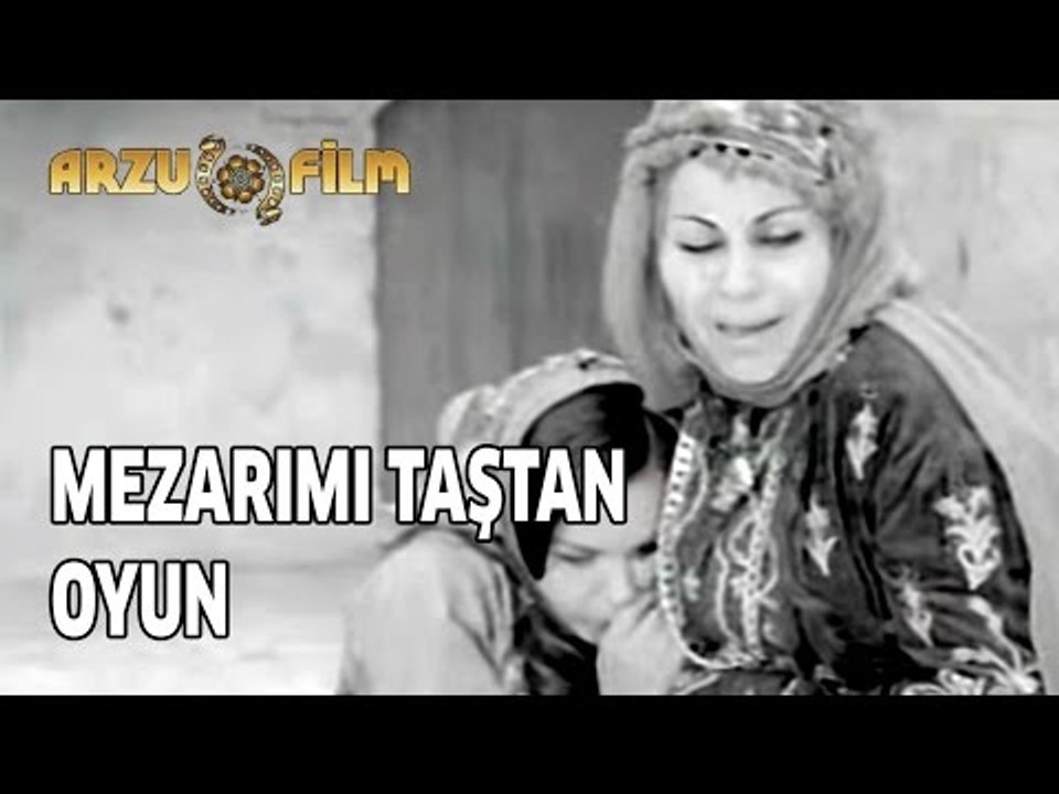Mezarımı Taştan Oyun | Siyah Beyaz Filmler
