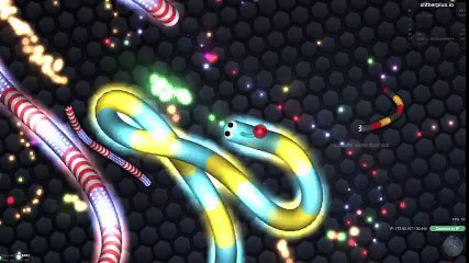 Slither.io Risky Kill On Largest Snake In Slitherio (Slither.io Best Moments) !