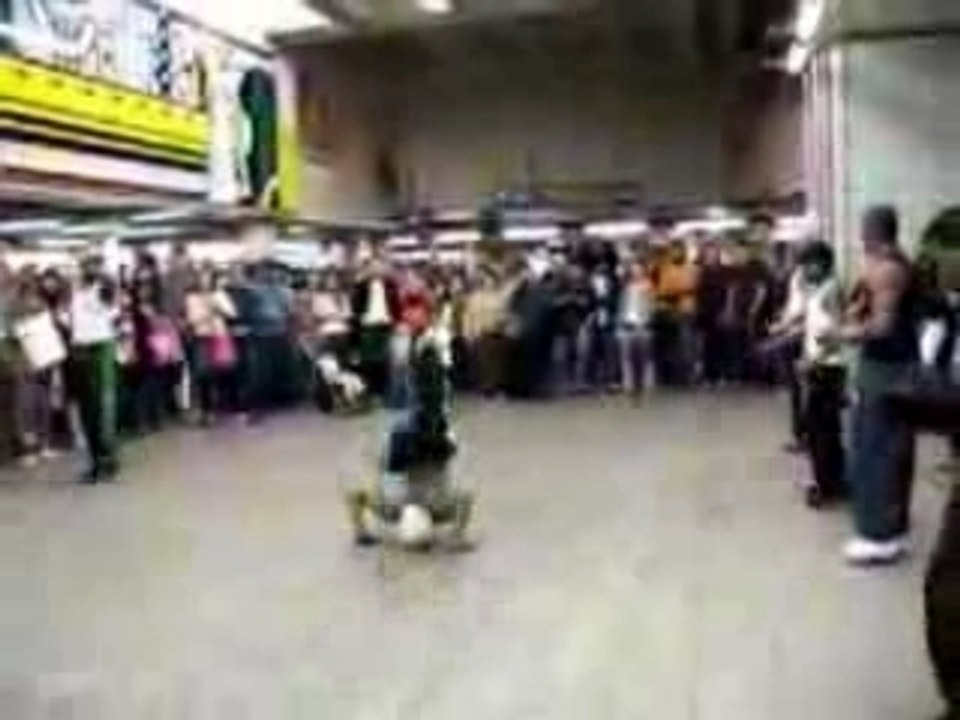 Breakdancer vs baby