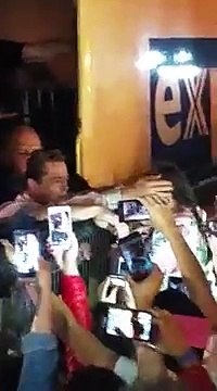 Espagne: Brad Pitt sauve une petite fille en détresse au milieu de la foule