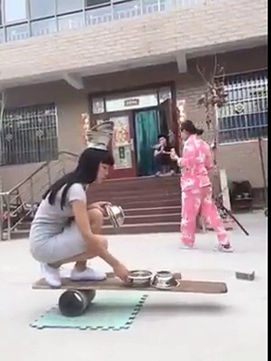 Chinese girl performance