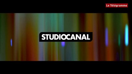 A war - Bande annonce