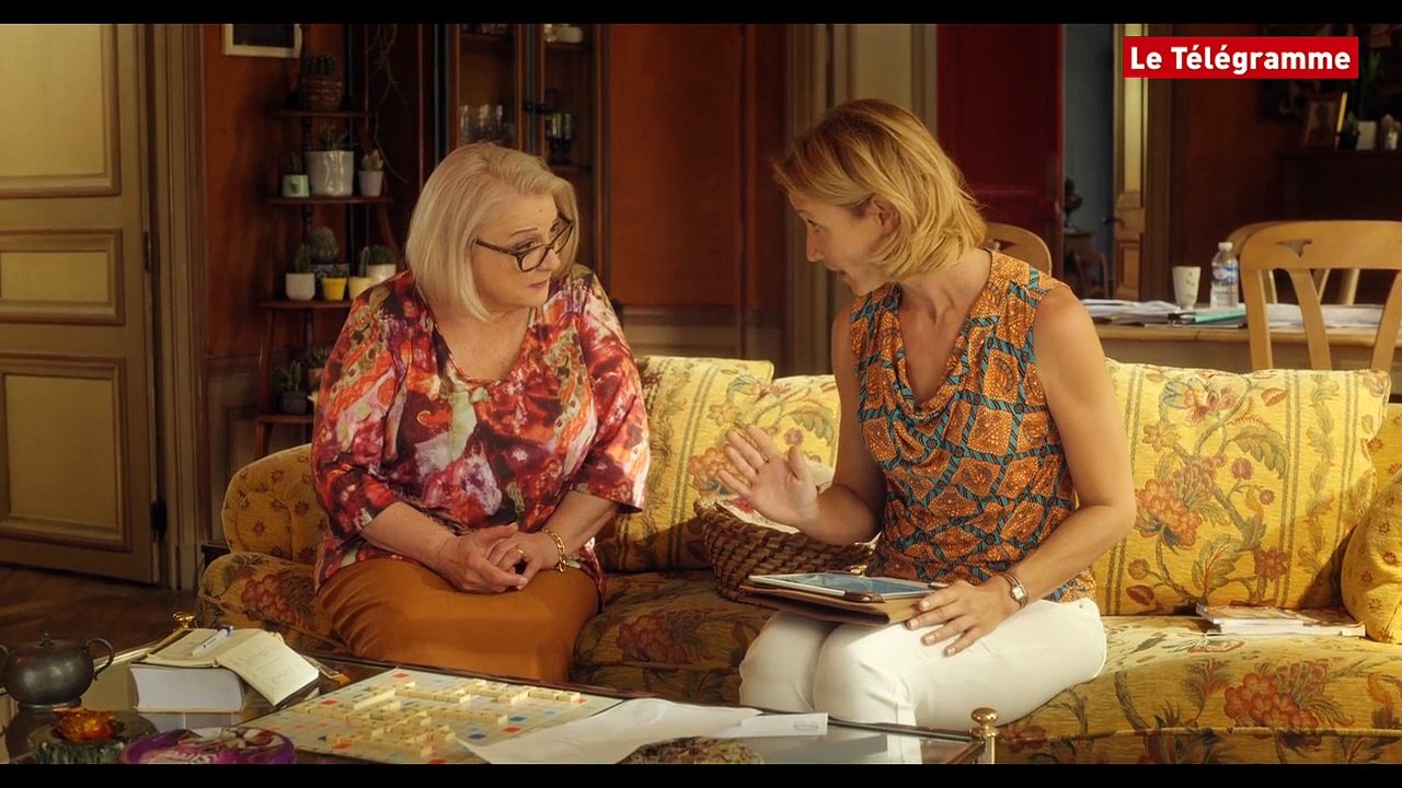 Retour chez ma mère - Bande annonce